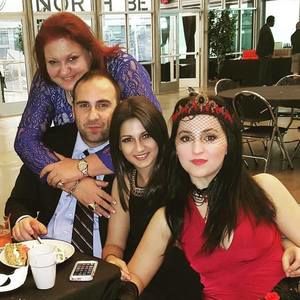 Meet your Posher, Anthoula