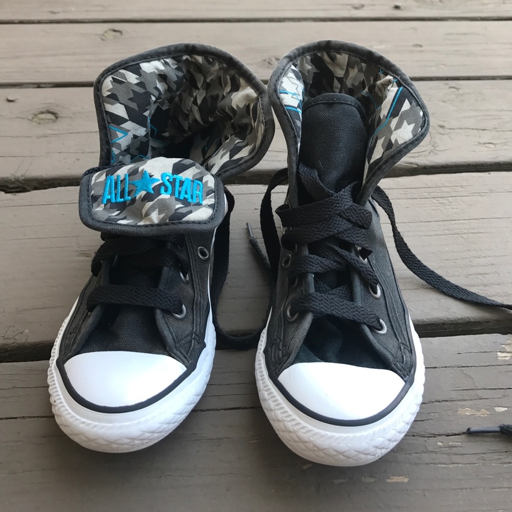 Converse boys chucks size 11 used great condition