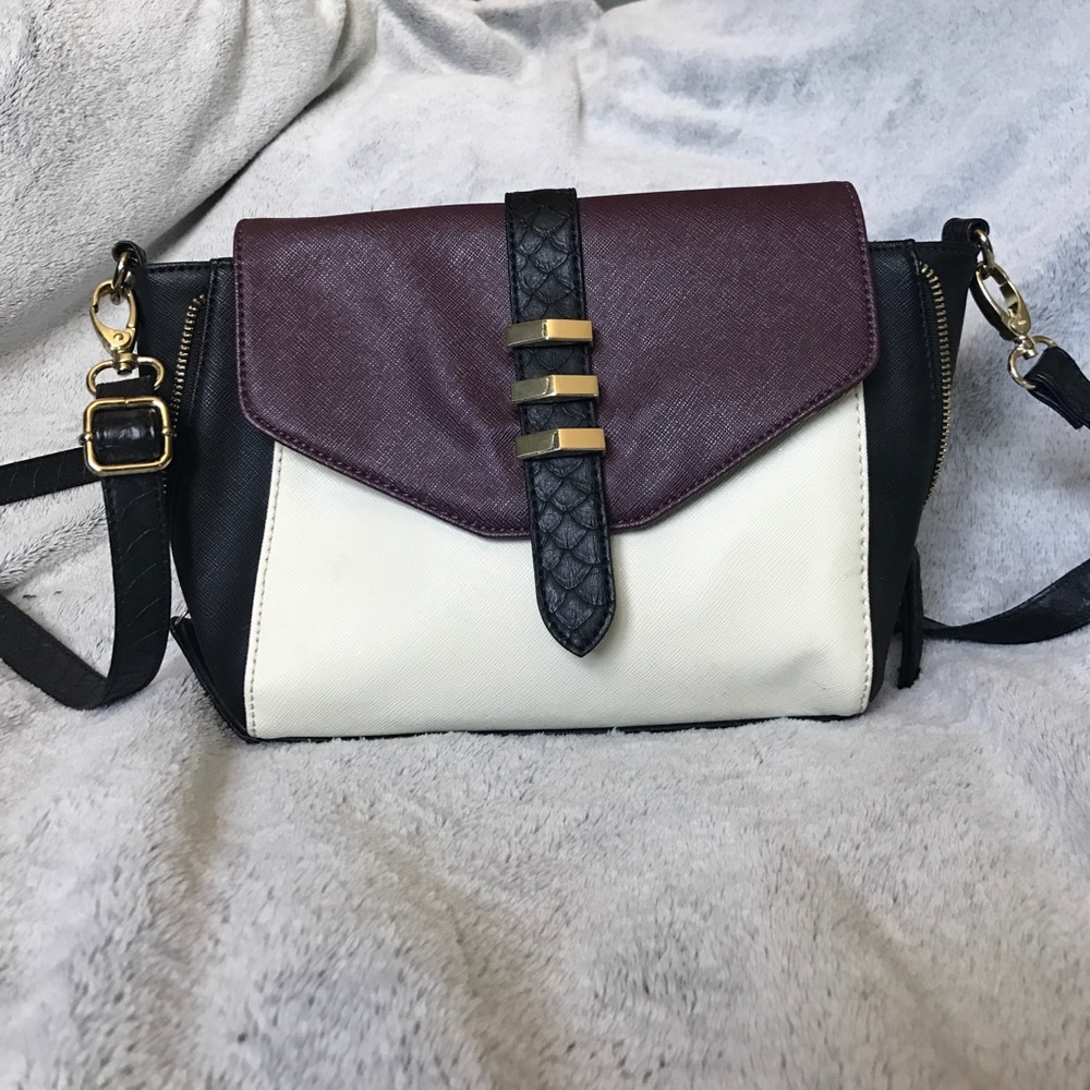 Chic Gold & Leopard Crossbody