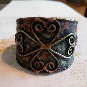 Bracelet cuff