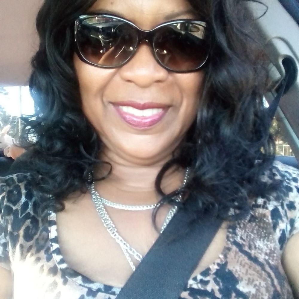 Meet your Posher, Beverly