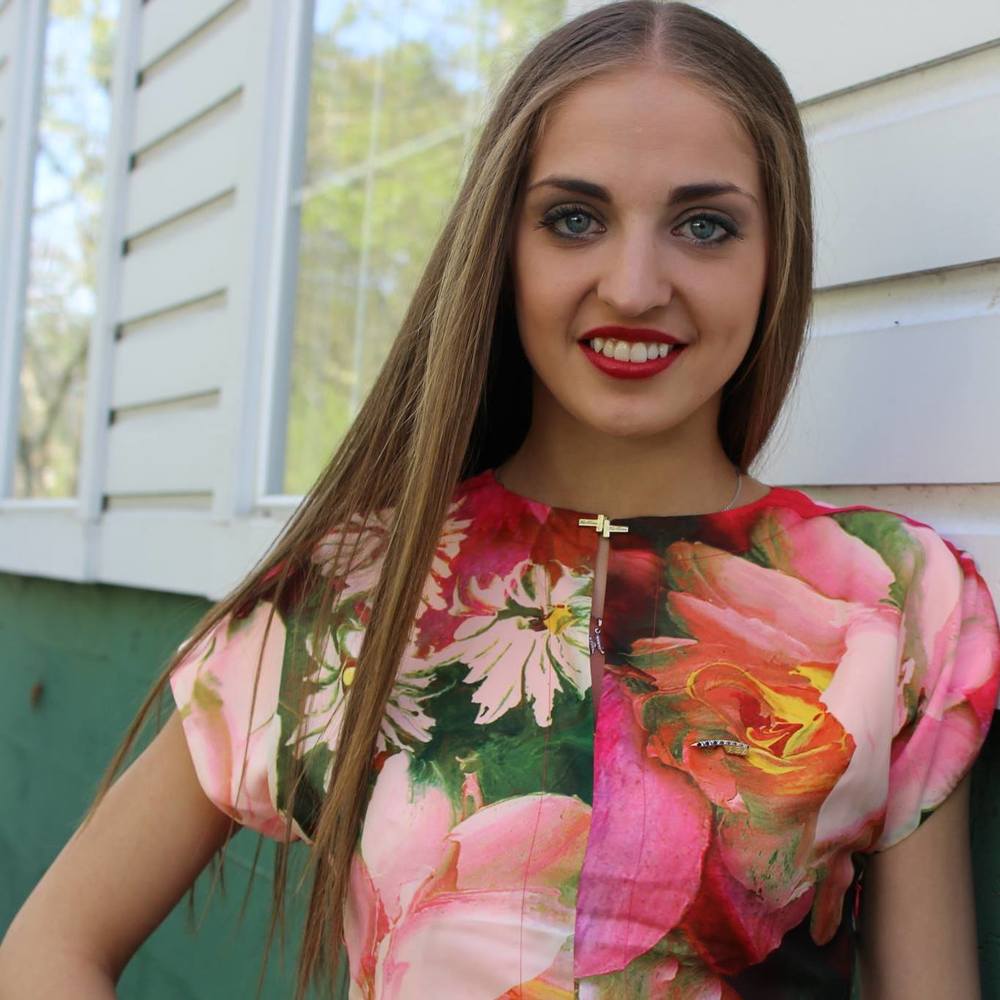 Meet your Posher, Marina