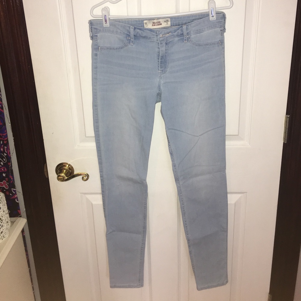 Hollister light wash skinny jeans