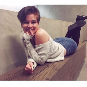 Meet your Posher, Julia