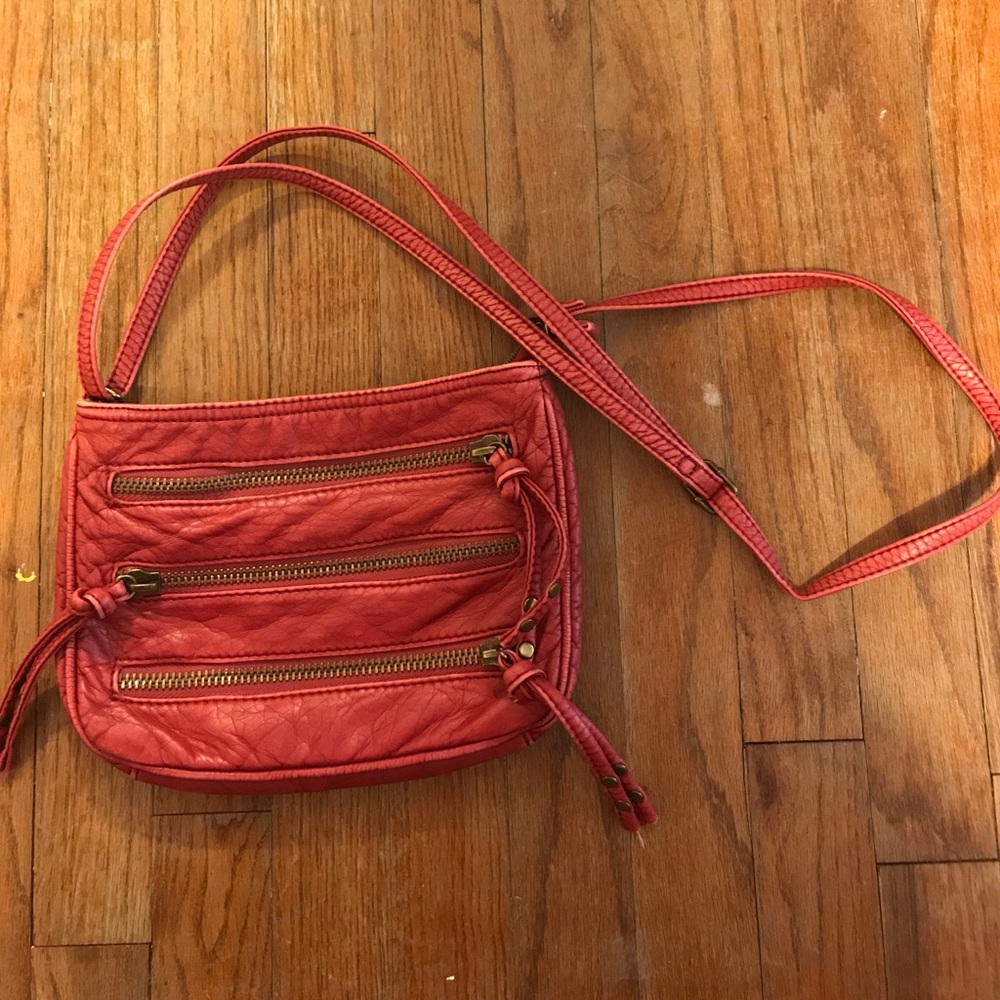 small cross body bag