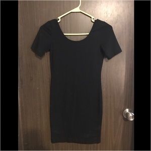 Black Short-sleeve Bodycon Dress