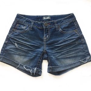 Cuffed style denim shorts