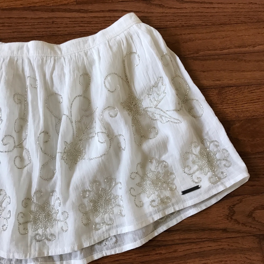 abercrombie and fitch white beaded short skirt