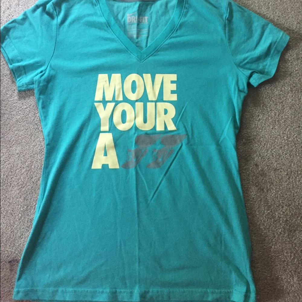 Nike Dri-Fit t shirt medium