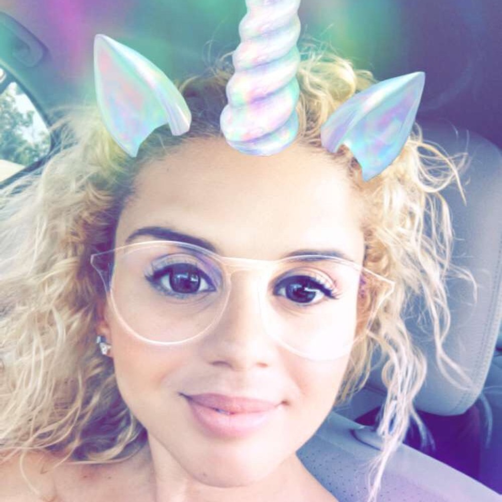 Meet your Posher, Elena