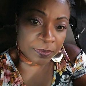 Meet your Posher, Yolanda