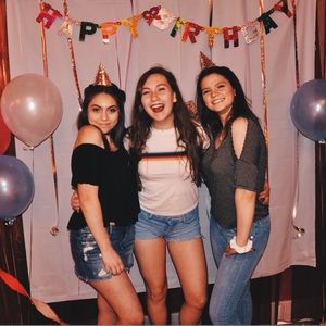 Meet your Posher, Elli