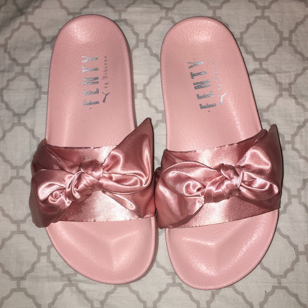 Riri slides