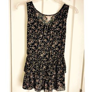 Flowery black and sheer ruffled tank top w buttons