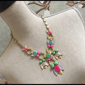 Stella and Dot Tropicana necklace