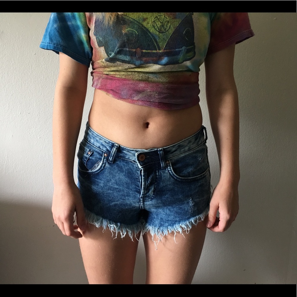 Daisy Dukes 🌻