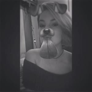 Meet your Posher, Ella