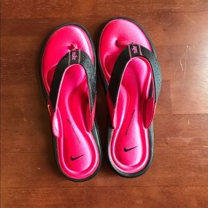 Pink & Black Memory Foam Nike Flip-Flops