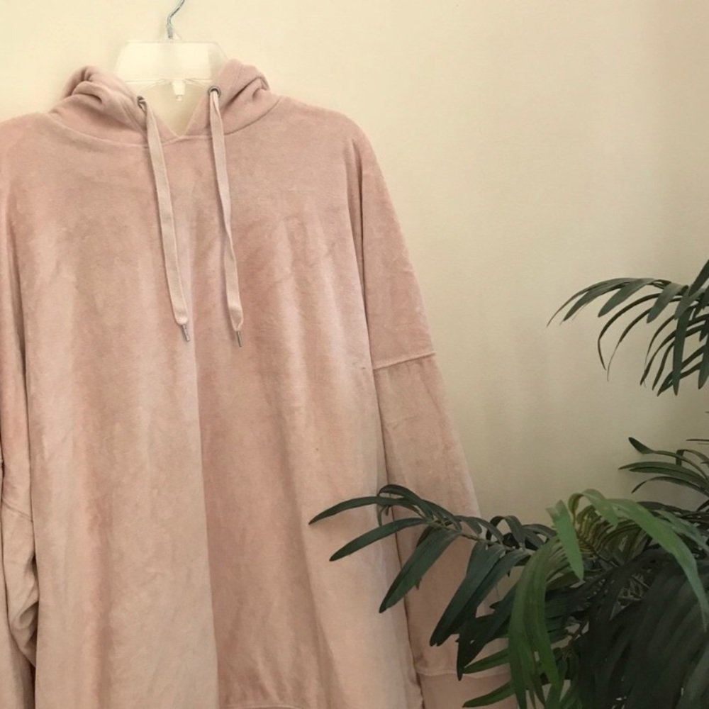 adorable sweatshirt dress!