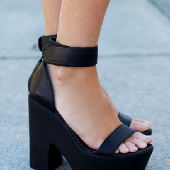 Windsor Smith Leather Platform Sandals - Picture 5 of 5