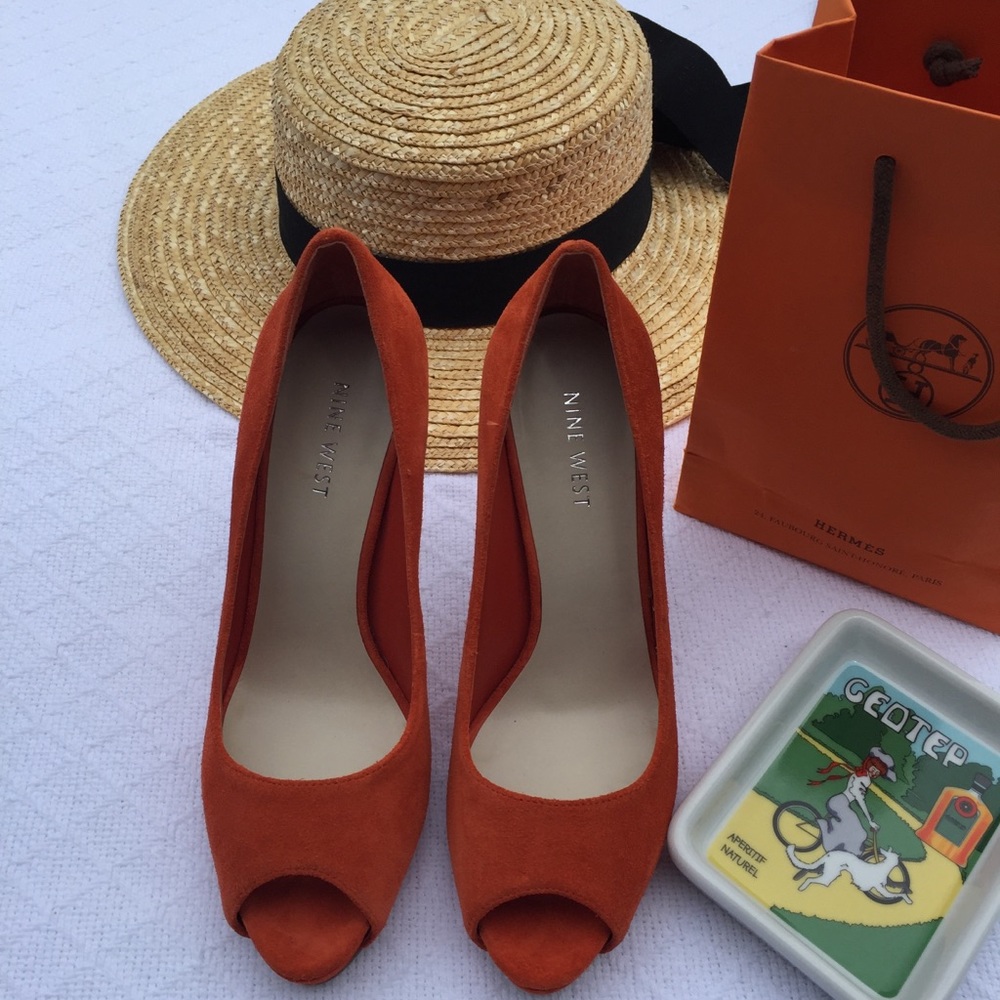 NINE WEST Peep Toe