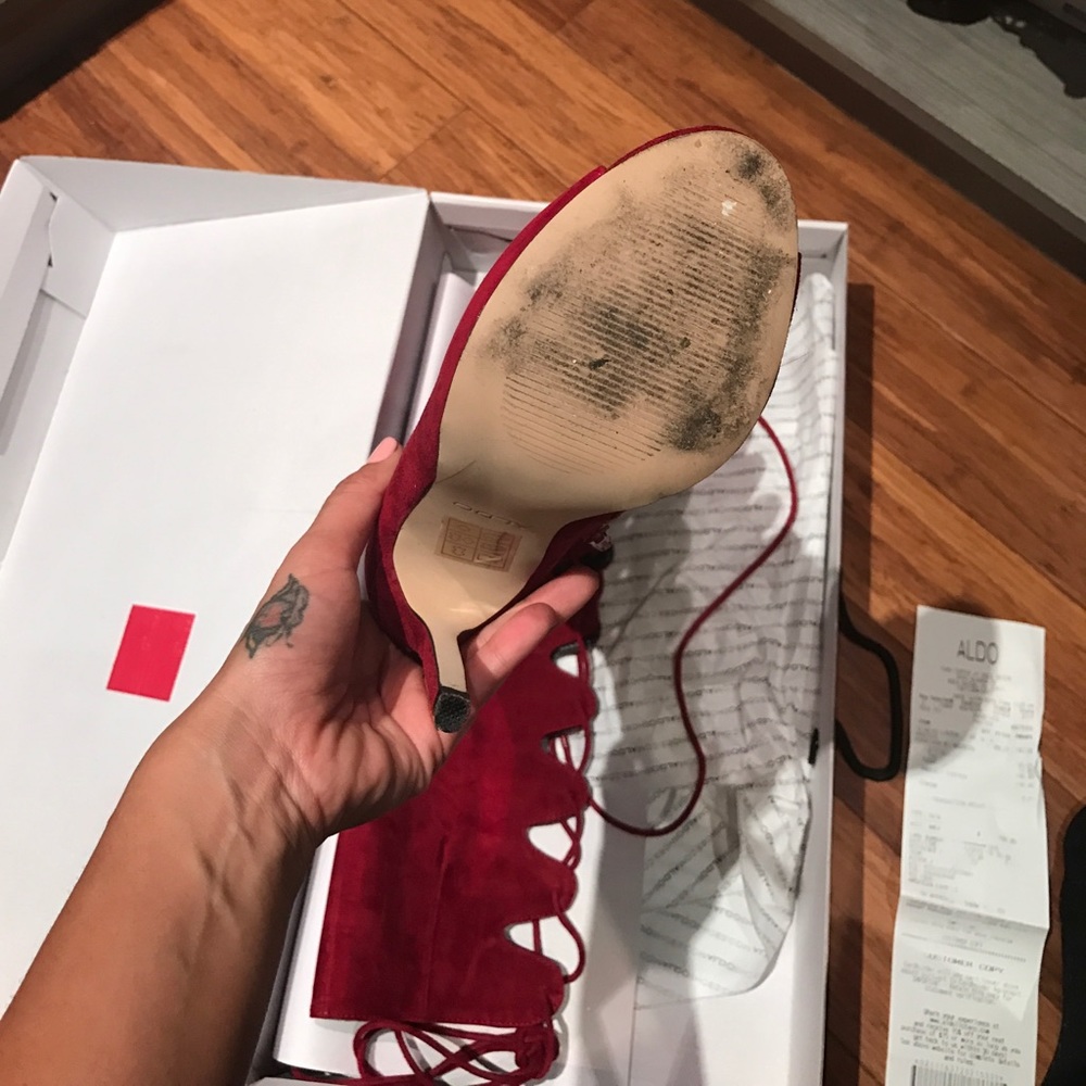 Shoes - Picture 2 of 4