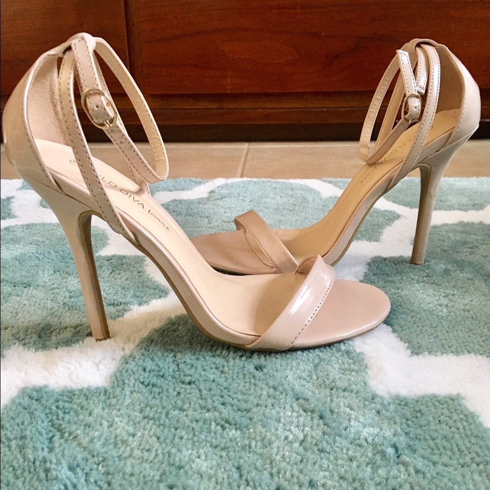 Nude stiletto