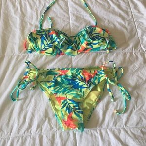 Printed two piece bikini Size Small