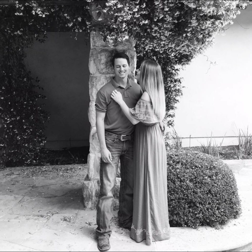 💕 MEET YOUR POSHER 💕