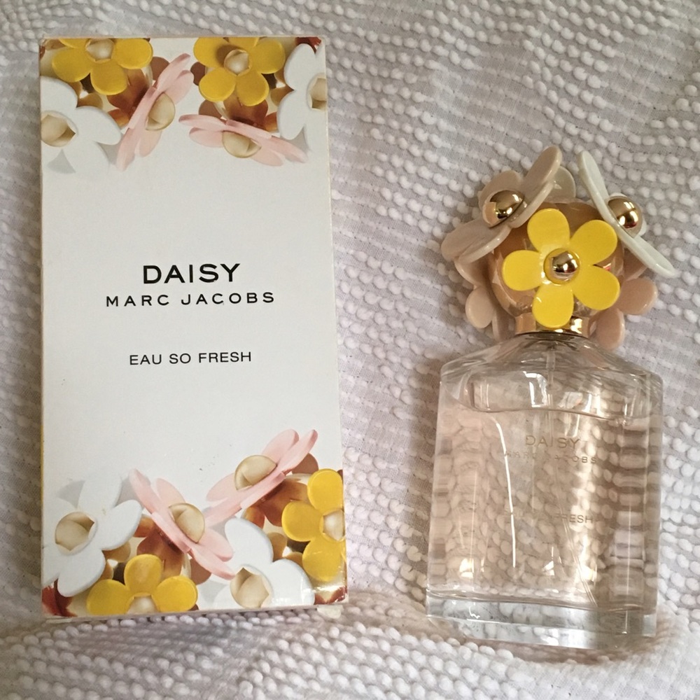 ✨one hour sale✨Marc Jacobs Daisy Eau So Fresh