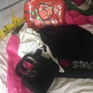 Reverse trade bundle not happy items not described