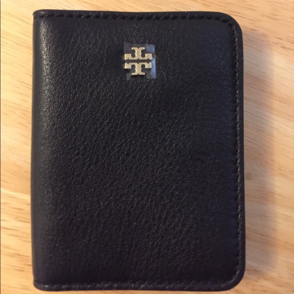 New Tory Butch card wallet.