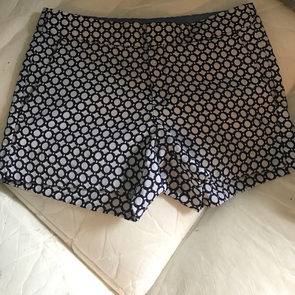 Banana Republic "Hampton Fit" shorts