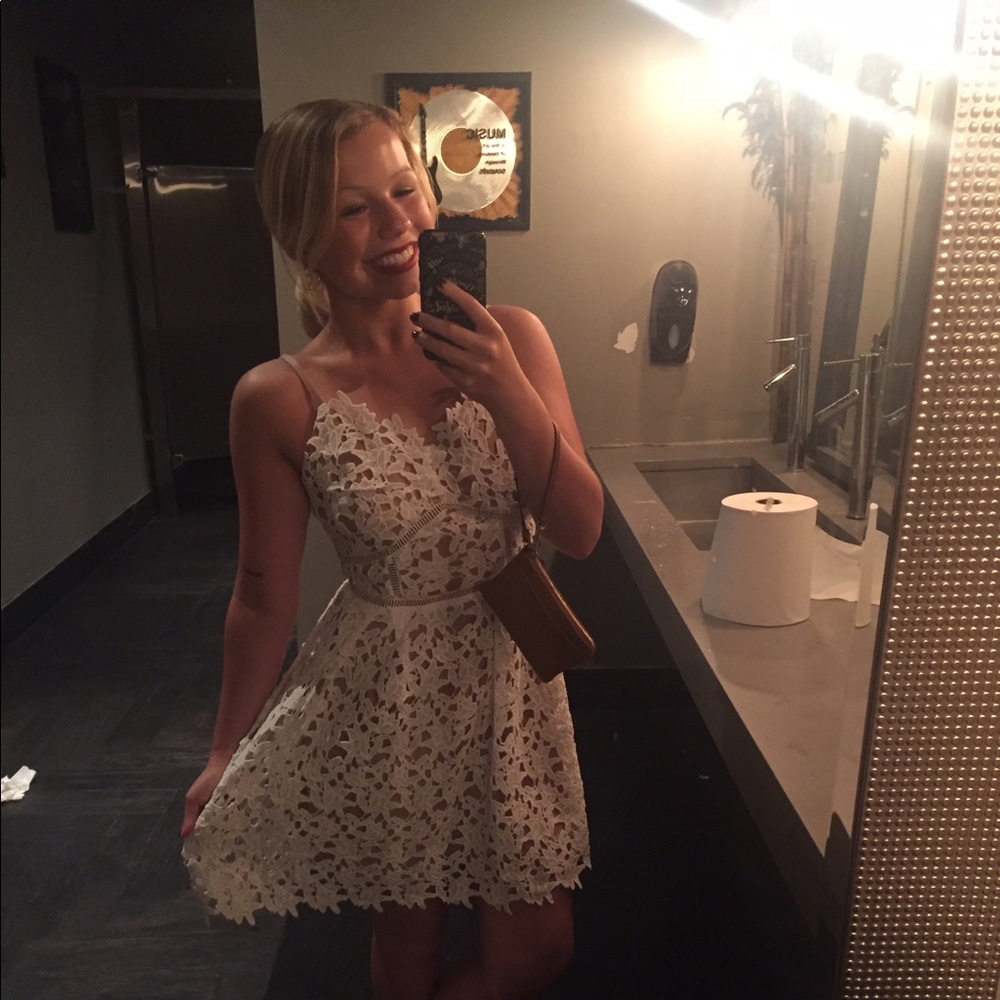 Meet your Posher, Emma