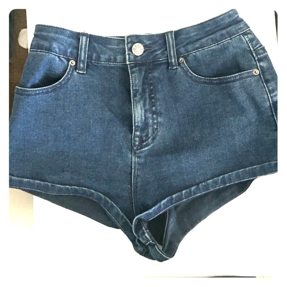 BDG vintage denim short shorts.