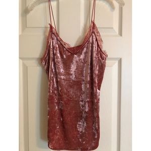 Velvet tank