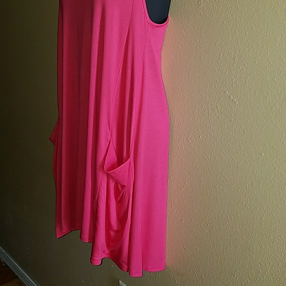 Dress - Picture 3 of 3