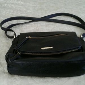 Liz Claiborne cross body purse