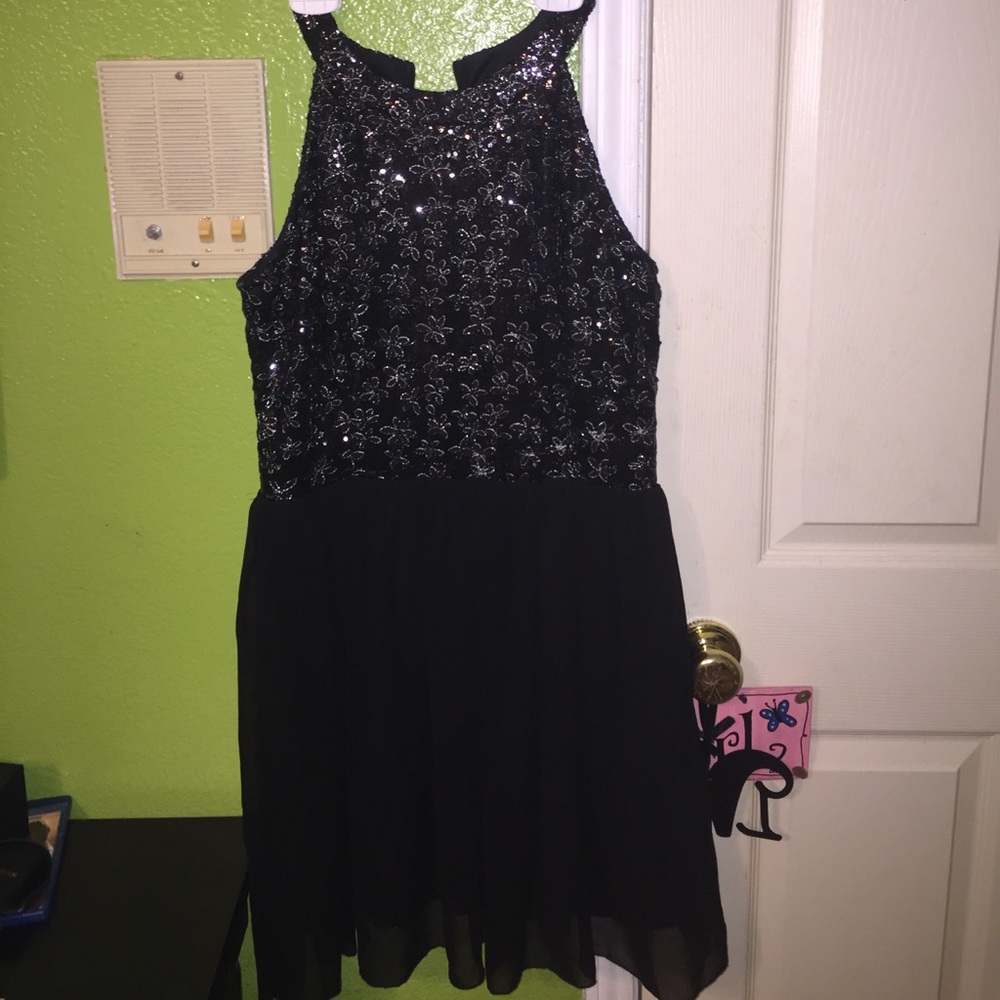 Alrar'd State Dress Black