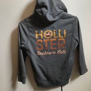 Hollister top