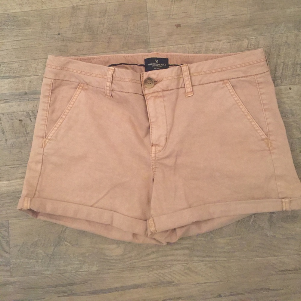 NWOT American Eagle khaki midi shorts SALE TODAY