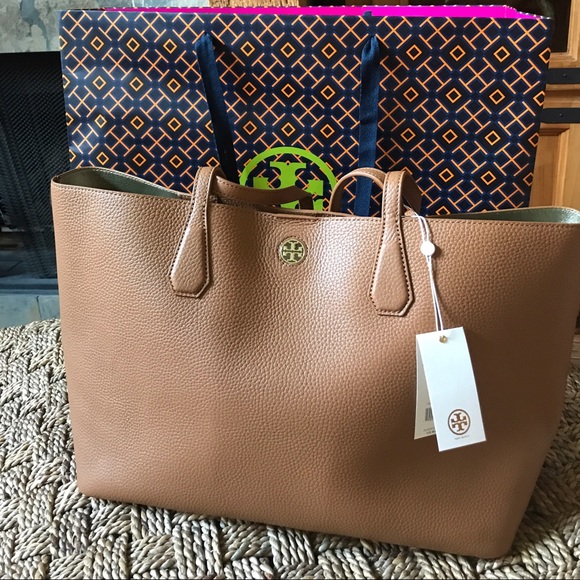 Tory Burch Handbags - Tory burch Perry Tote 💯%authentic Wednesday DEAL