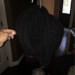 Knitted scarf