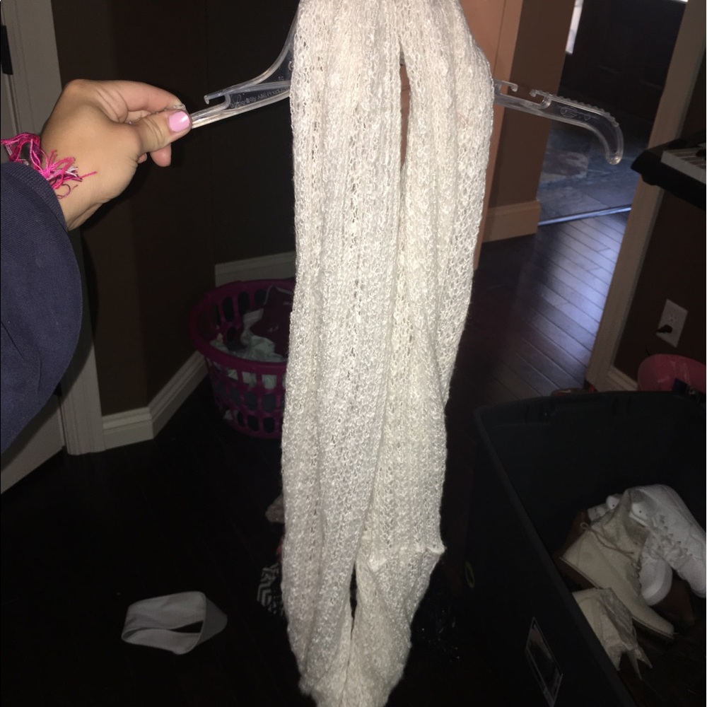 Scarf - Picture 2 of 2