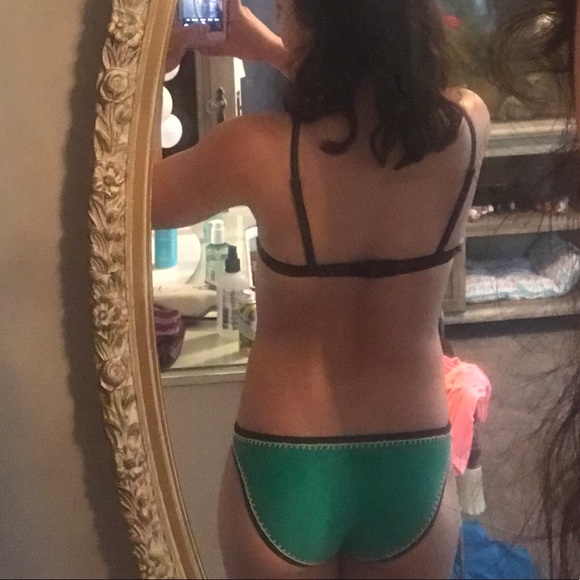 Triangl two piece authentic bikini - Picture 8 of 8
