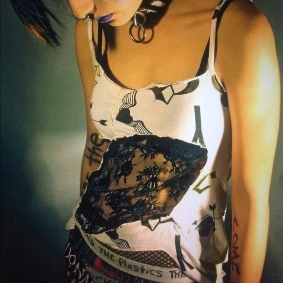 Lexa Vonn Asymmetrical lace panel print tank top - Picture 8 of 8