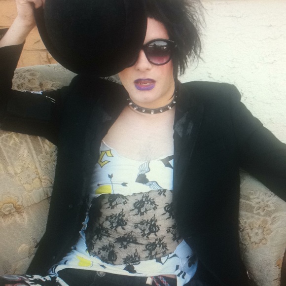 Lexa Vonn Asymmetrical lace panel print tank top - Picture 7 of 8