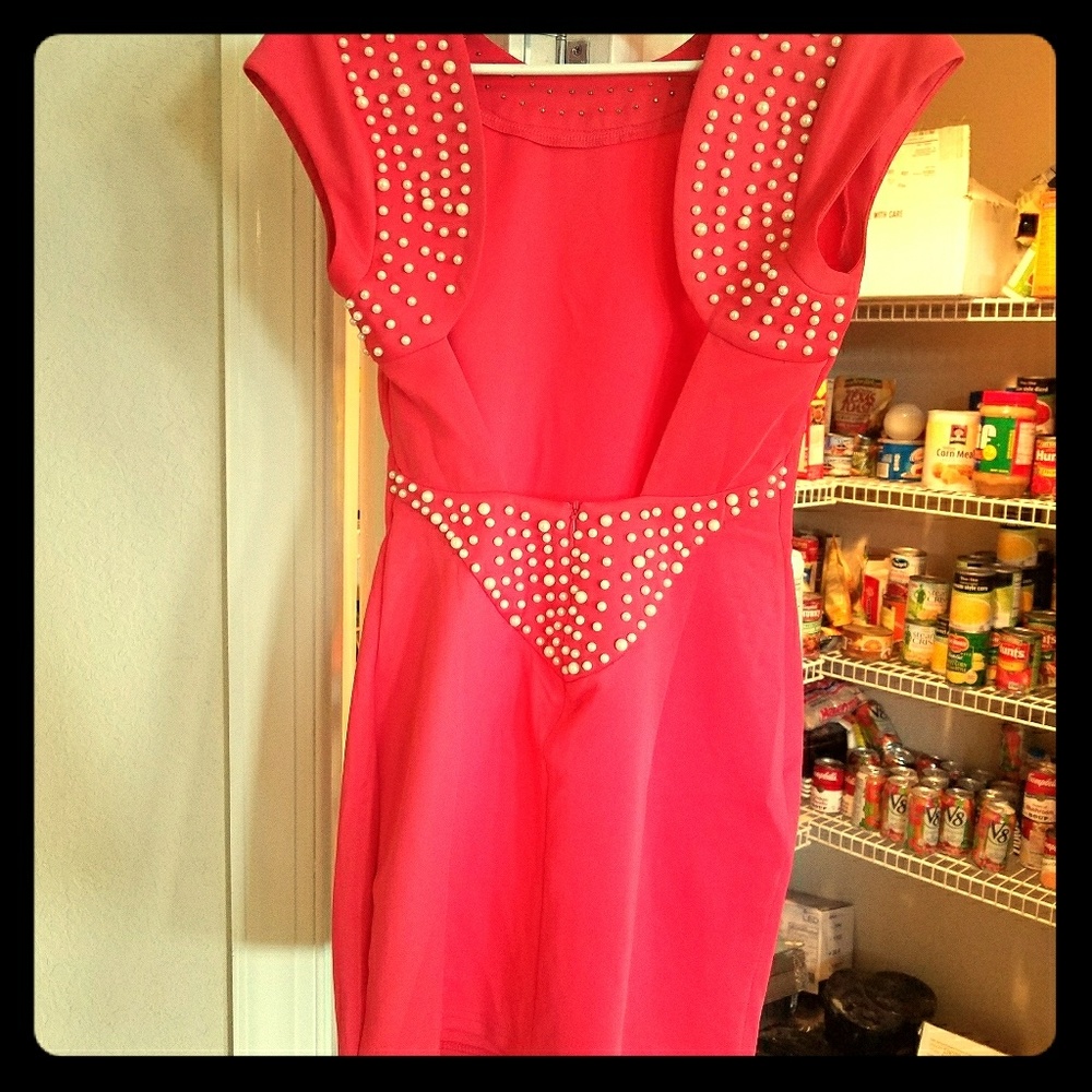 XS XTAREN dress, w/ pearl detail and backless