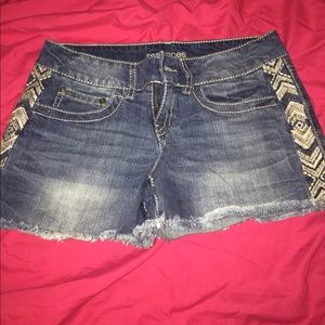 Maurice's shorts