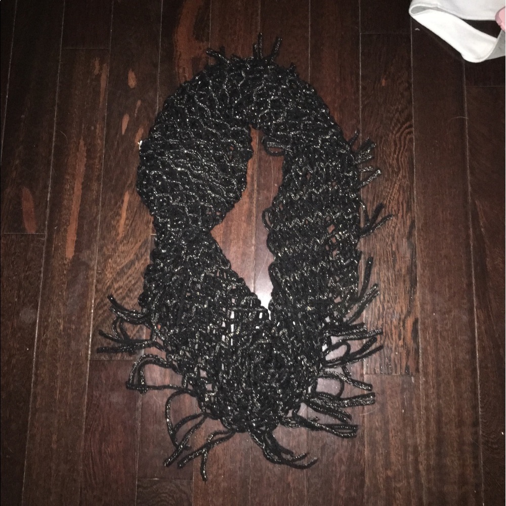 Infinity scarf